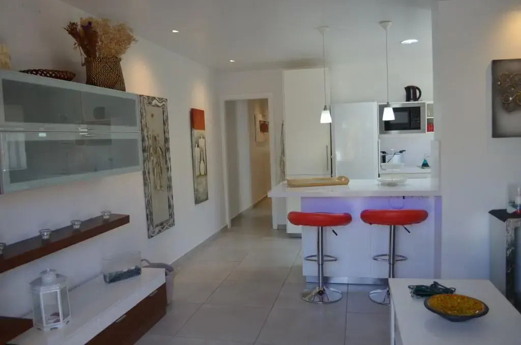 Lacy Golf Apartments