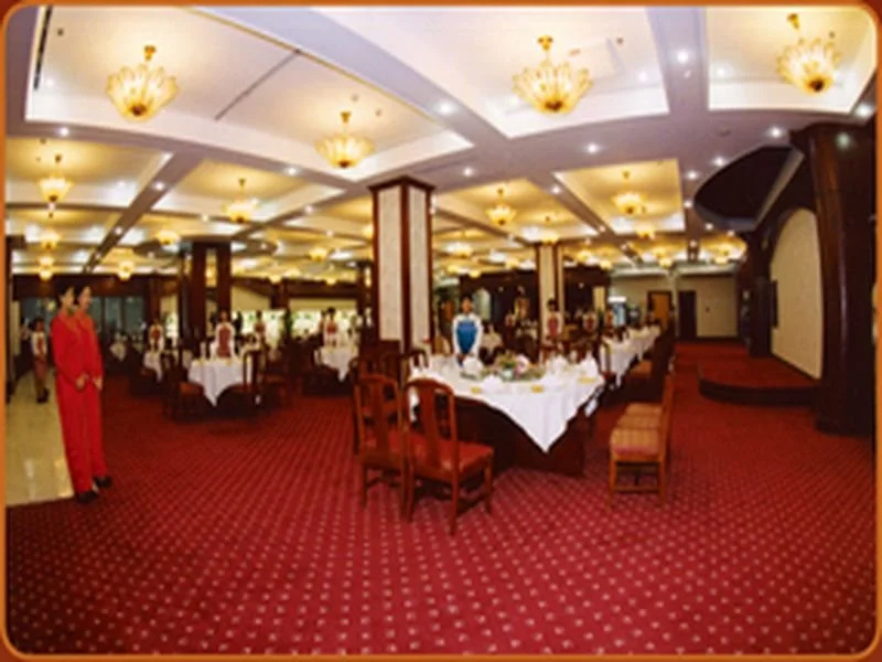 Young Sun Hotel Hebei