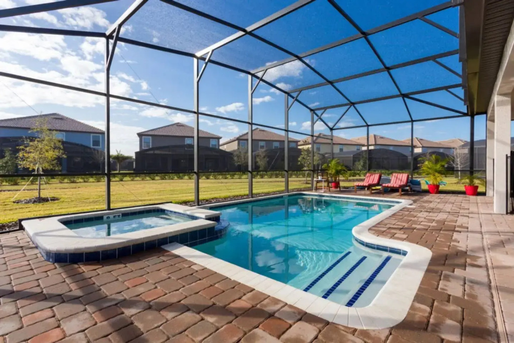 Amazing 5 bedroom home - Champions Gate Resort