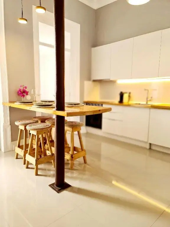 Casa Lara by HnM
