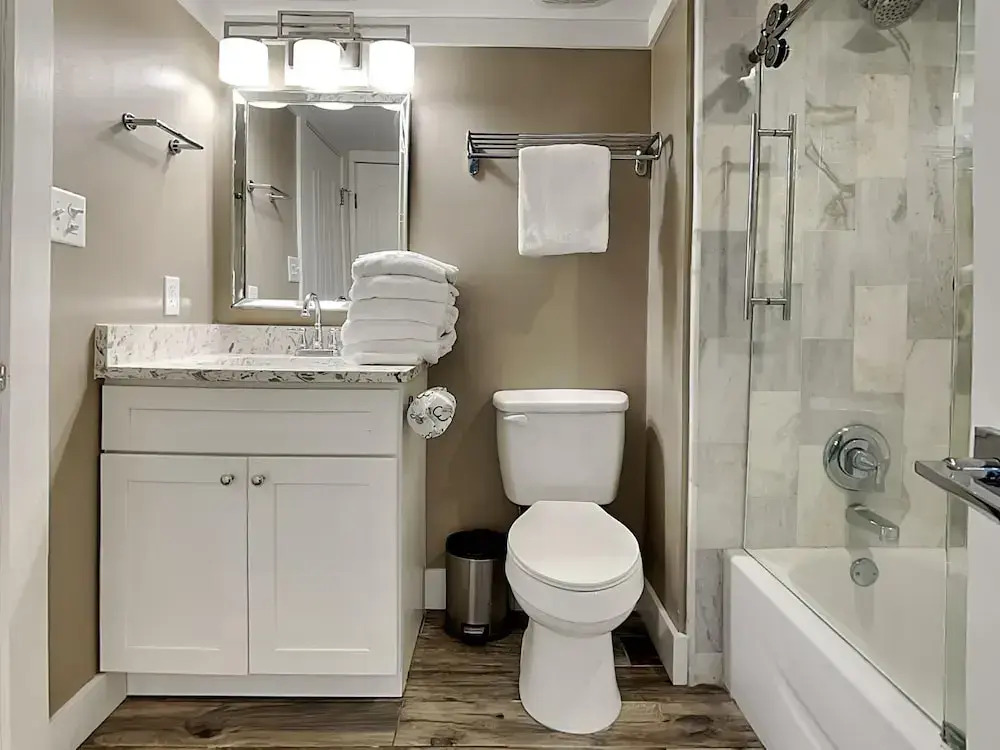 Serenity Cottage by Southern Vacation Rentals