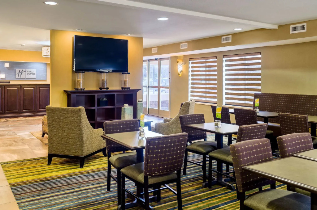 Holiday Inn Express & Suites Sandy - South Salt Lake City by IHG