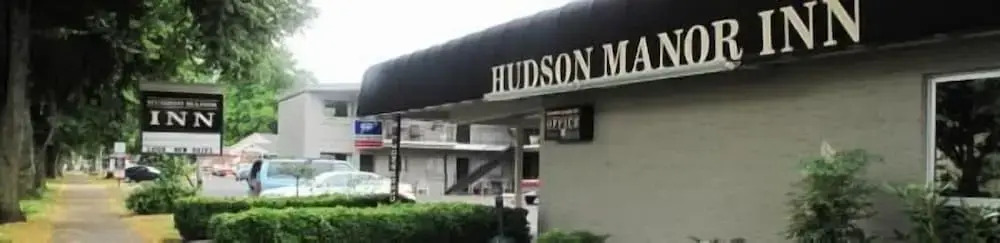 Hudson Manor Inn