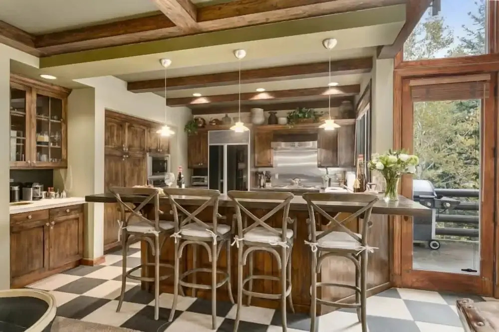 Trail's End Lodge - 4 Bedroom Condo Residence w/ Spa #13 by Deer Valley Resort