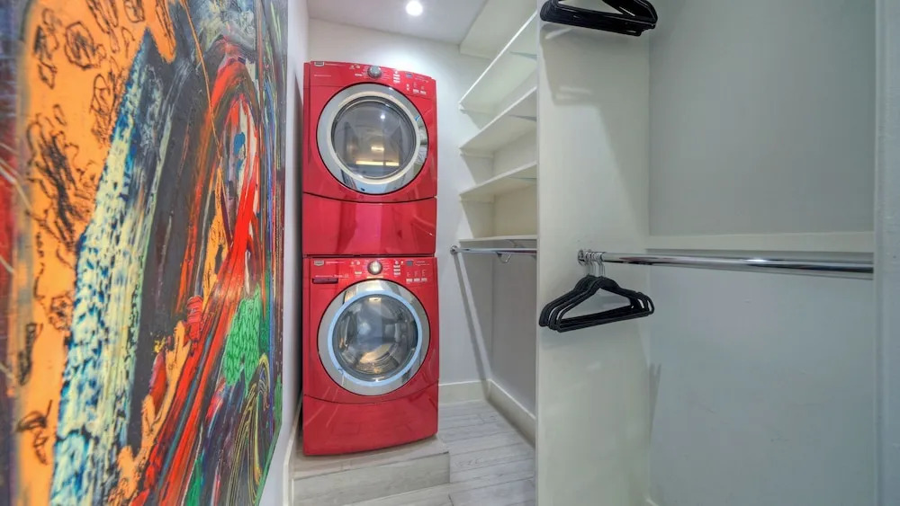 Modern Coastal Home w/ Balcony, Views, Firepit & Prime Port A Location Casa Blanca by Avantstay