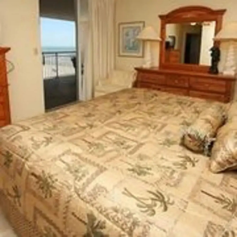 Hyperion Towers by Elliott Beach Rentals