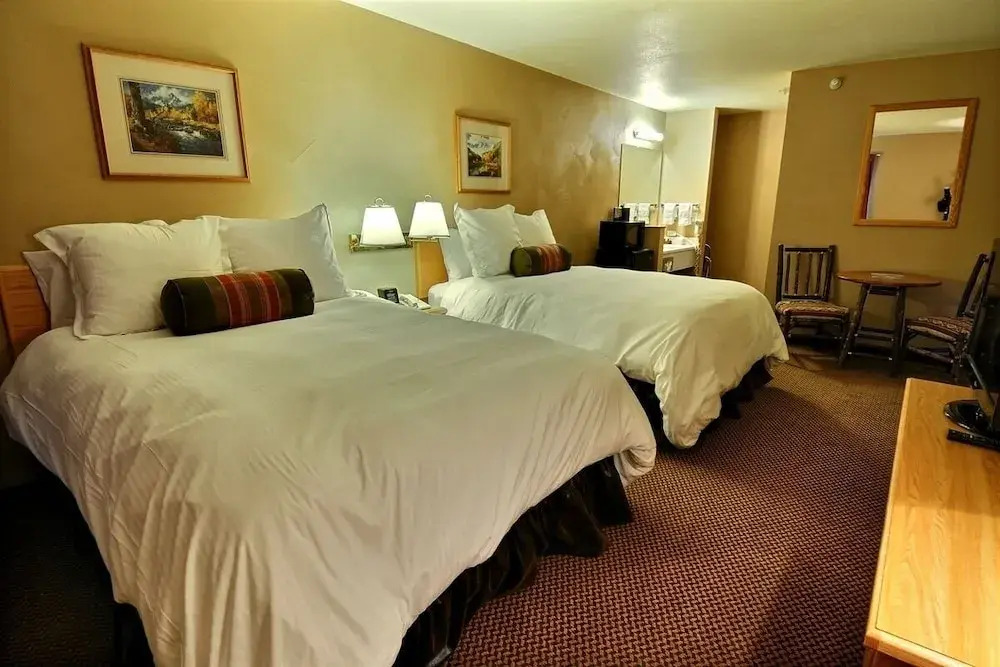 Whitewater Inn