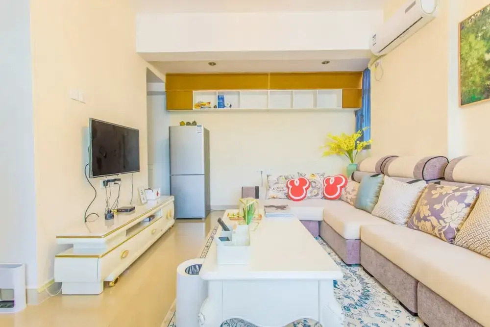 Locals Boutique Apartment Jiuzhou Port.4