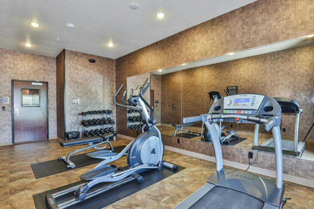 Cobblestone Hotel & Suites - Rhinelander