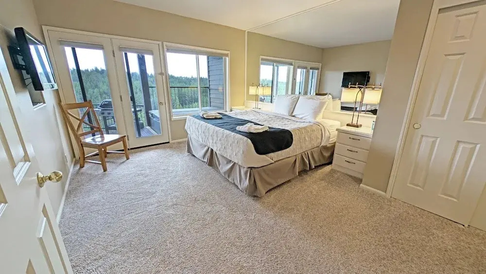 Mt Bachelor Village 332 B condo