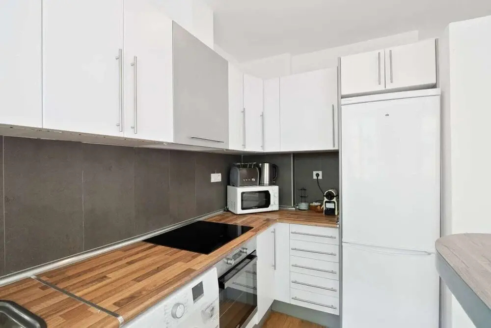 New Design 2 Bed Apt Next to the Metro