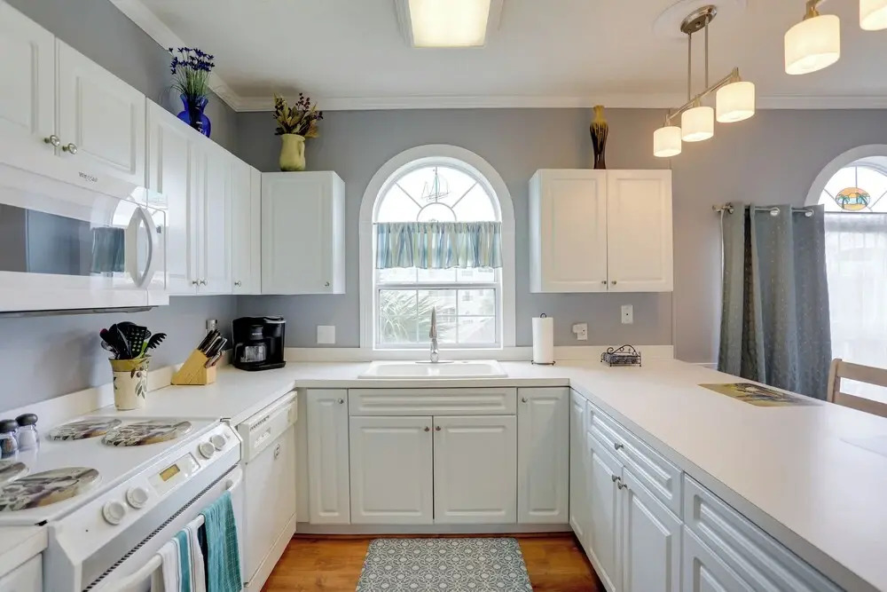 < 2 Mi to Coast: Condo w/ Pool in Myrtle Beach