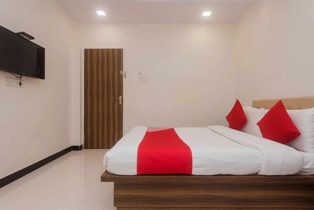 Galaxy inn By Glitz Hotels