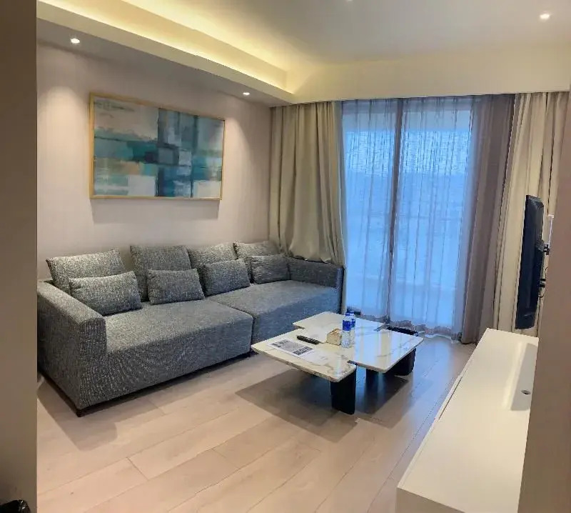 Buyluxe Suites Hotel
