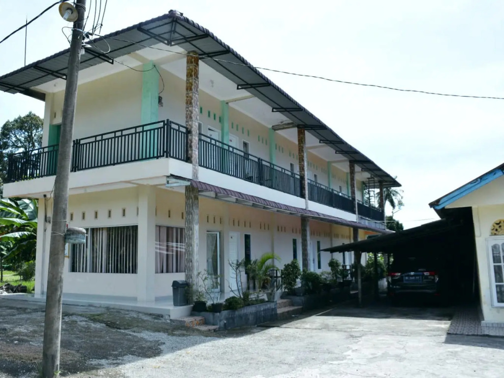 Penginapan Bandara Syariah RedPartner