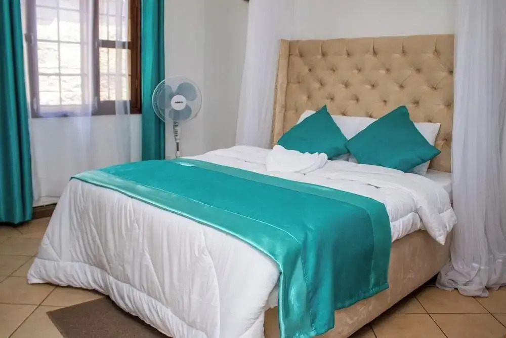 Pearldew Hotel