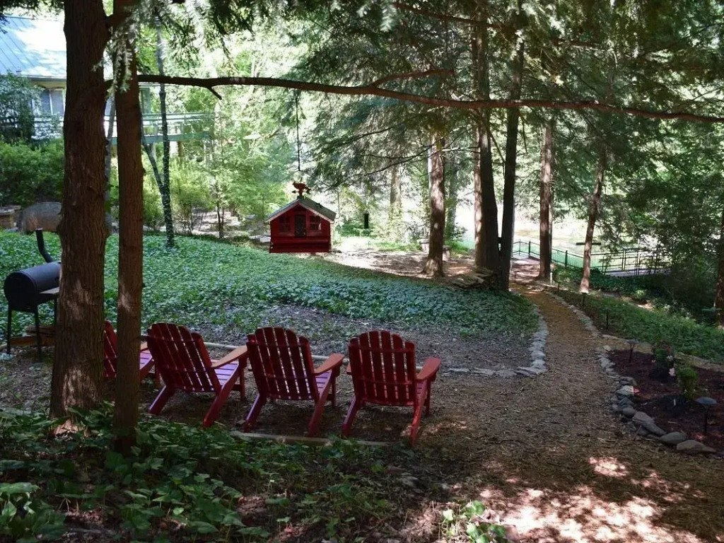 Long Mountain Lodge