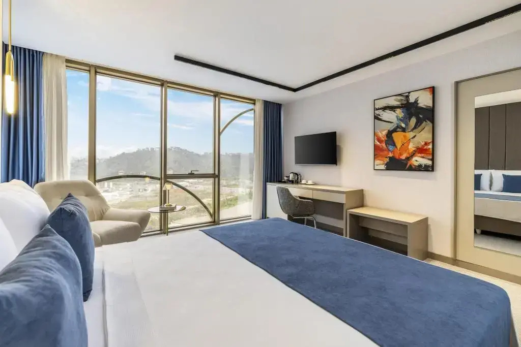 Rossi Luxury Hotel