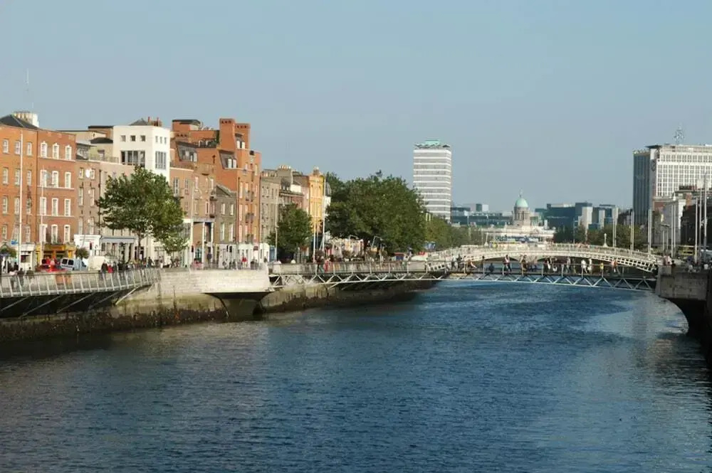 Custom House Square IFSC