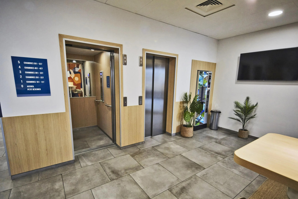 Kyriad ECO - Clermont Ferrand Estaing