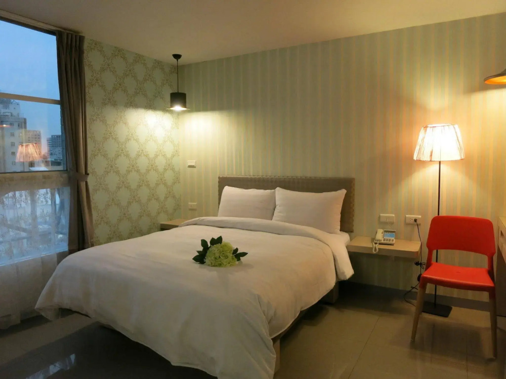 S&E Hotel