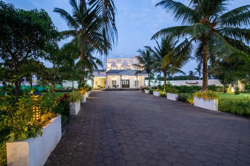 Truliv Villa Cabana