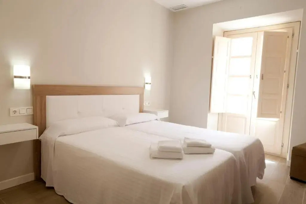 Apartamentos Pinar Málaga Centro - Carretería