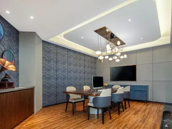 Yitel Collection Hotel (Changzhi Bayi Square Sky City Branch)