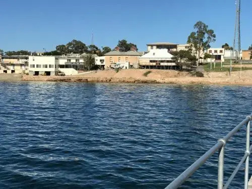 Beachside & Jetty View 6 - Captains Apartment