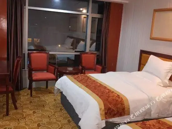 Longju Business Hotel