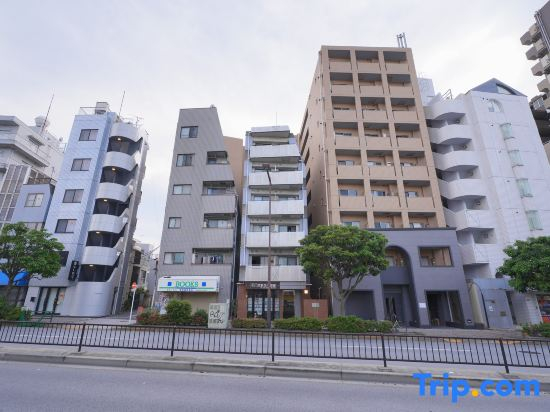 4 minutes from Shinjuku central. Comfortable bed. Cyber Shinjuku Room