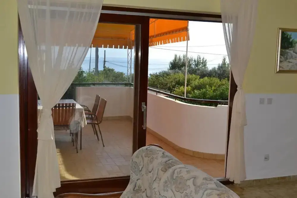 Apartments Karlo