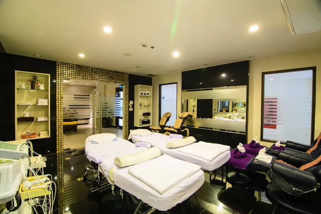 Deevana Plaza Phuket Patong