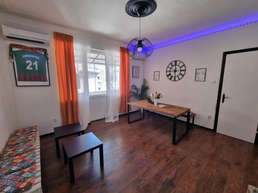 Downtown Belgrade Hostel and Apartments