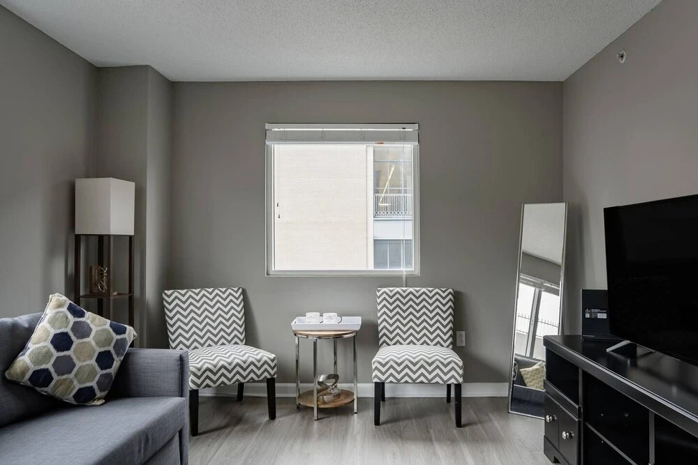 Nashville's #1 Location 2BR/2BATH - Free Parking - Music City! (CH1)