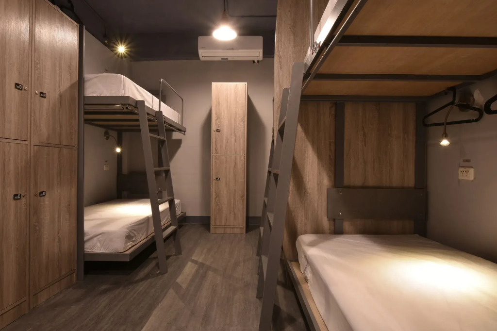 Taipei Travelers International Hostel