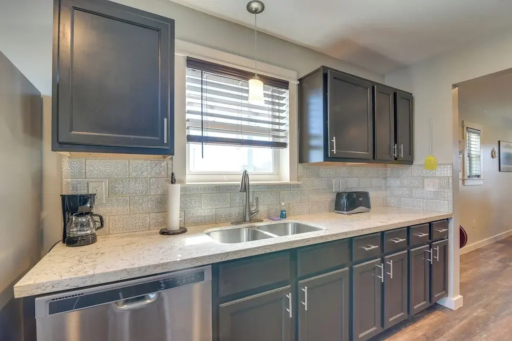 Galveston Vacation Home: 2 Mi to Galveston Beach!
