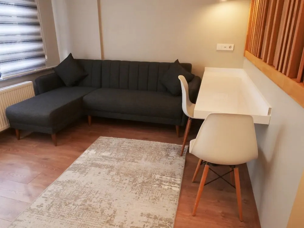 NO24 Suites
