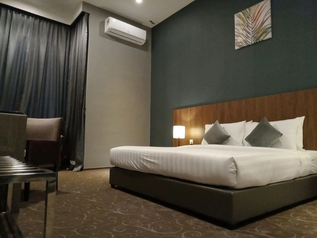 Avenue Garden Hotel