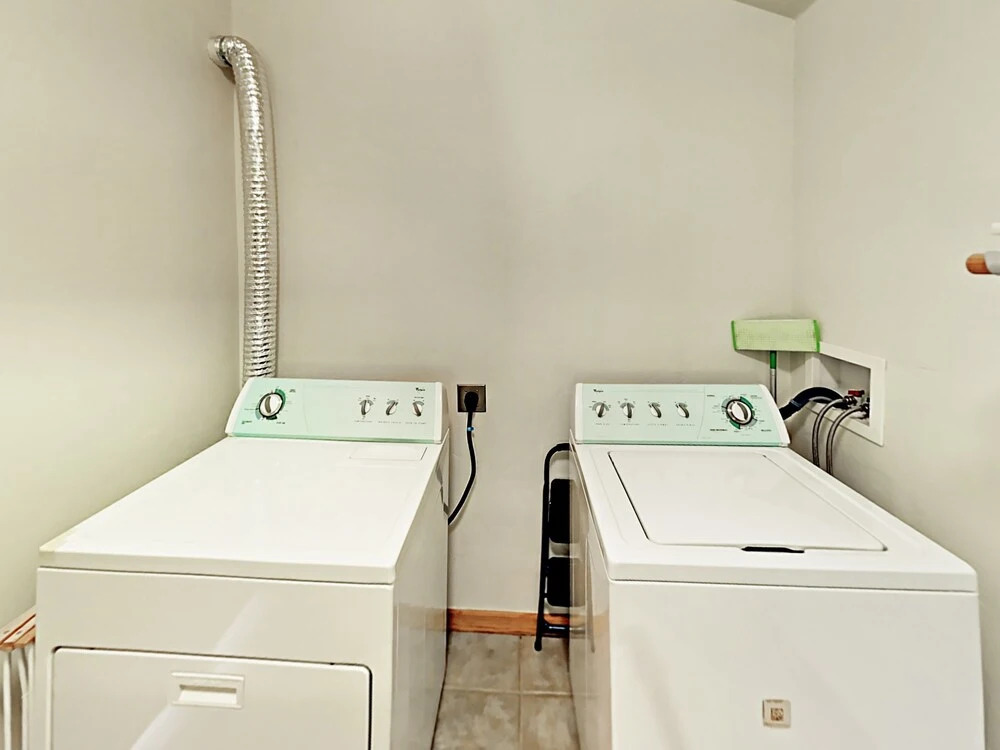 Columbine Condo #308 2 Bedrooms 2 Bathrooms Condo