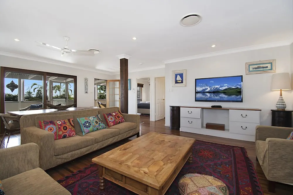Byron View