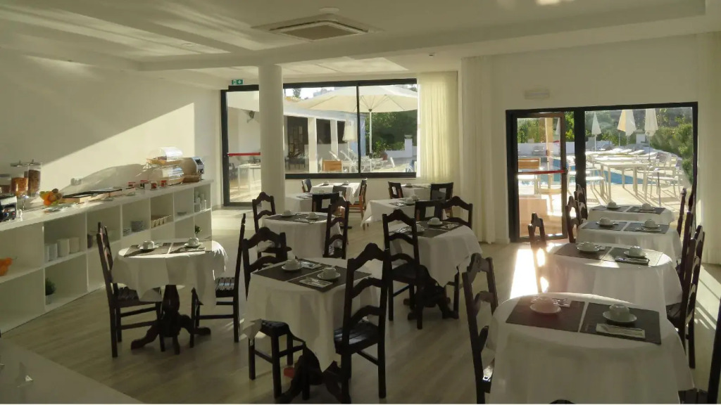 Hotel Alcaide