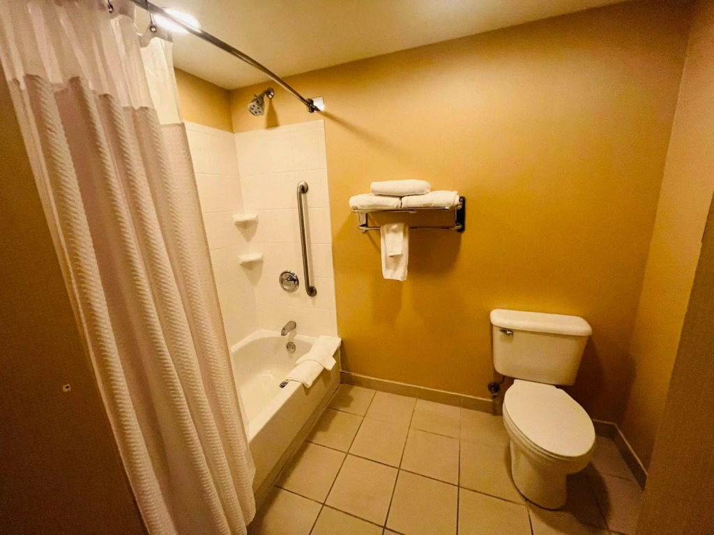 Sonesta Essential Junction City