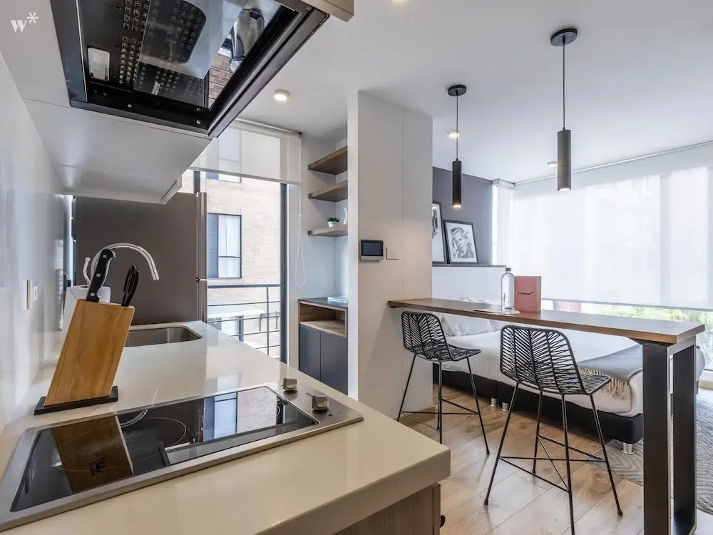 w Splendid Loft in Santa Ana