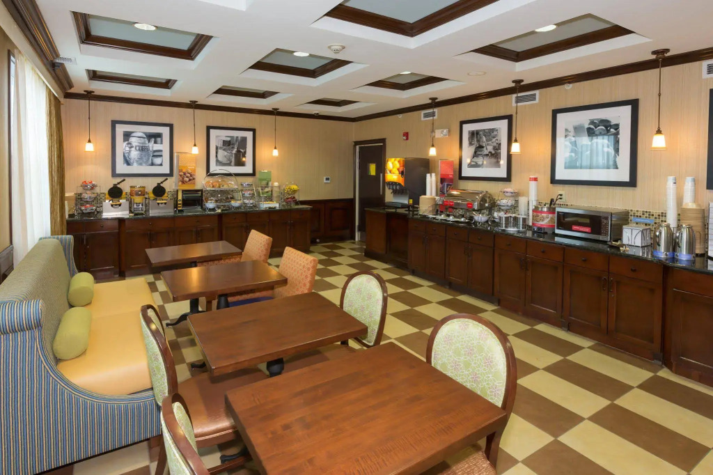Hampton Inn Buffalo-Williamsville