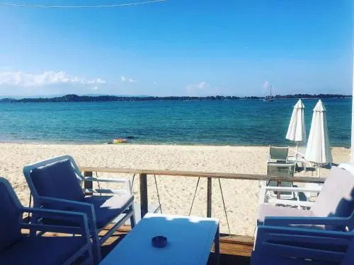 Zinozis Beach Apartments