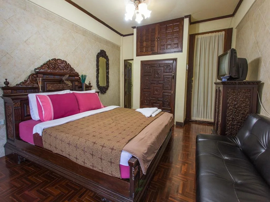 Rena House Chiang Mai