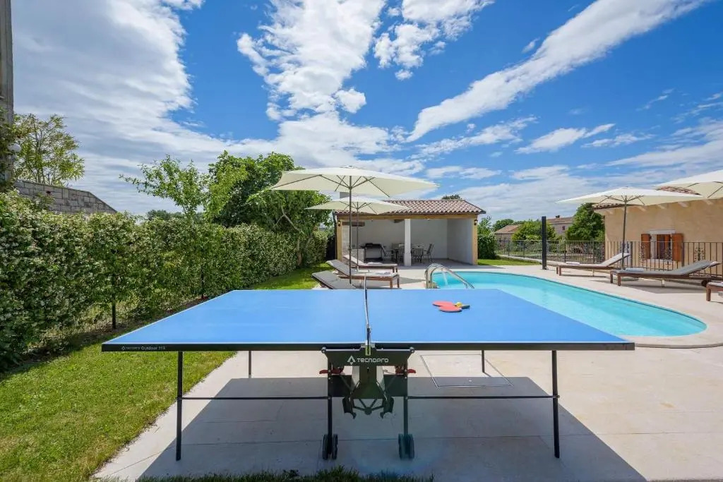 Villa Stauri by Briskva