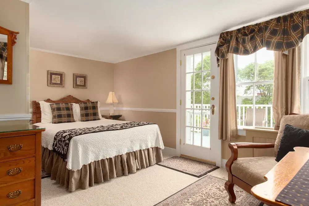 Seven South Street Inn B & B