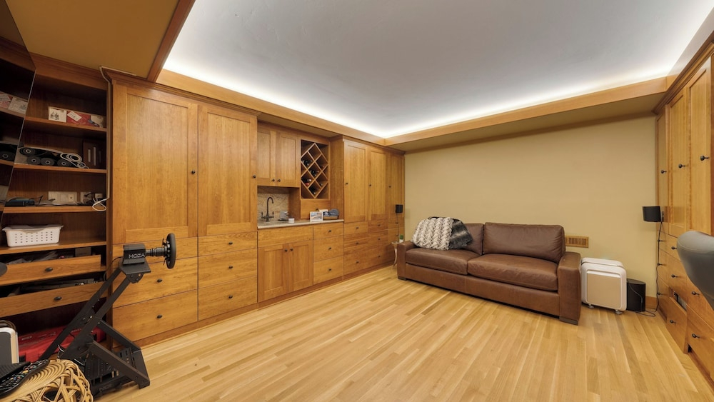 Cedars at Palisades by Avantstay Hot Tub, Resort Access, and Mountain Views